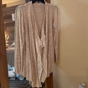 Light Cream long sleeve pull over size med